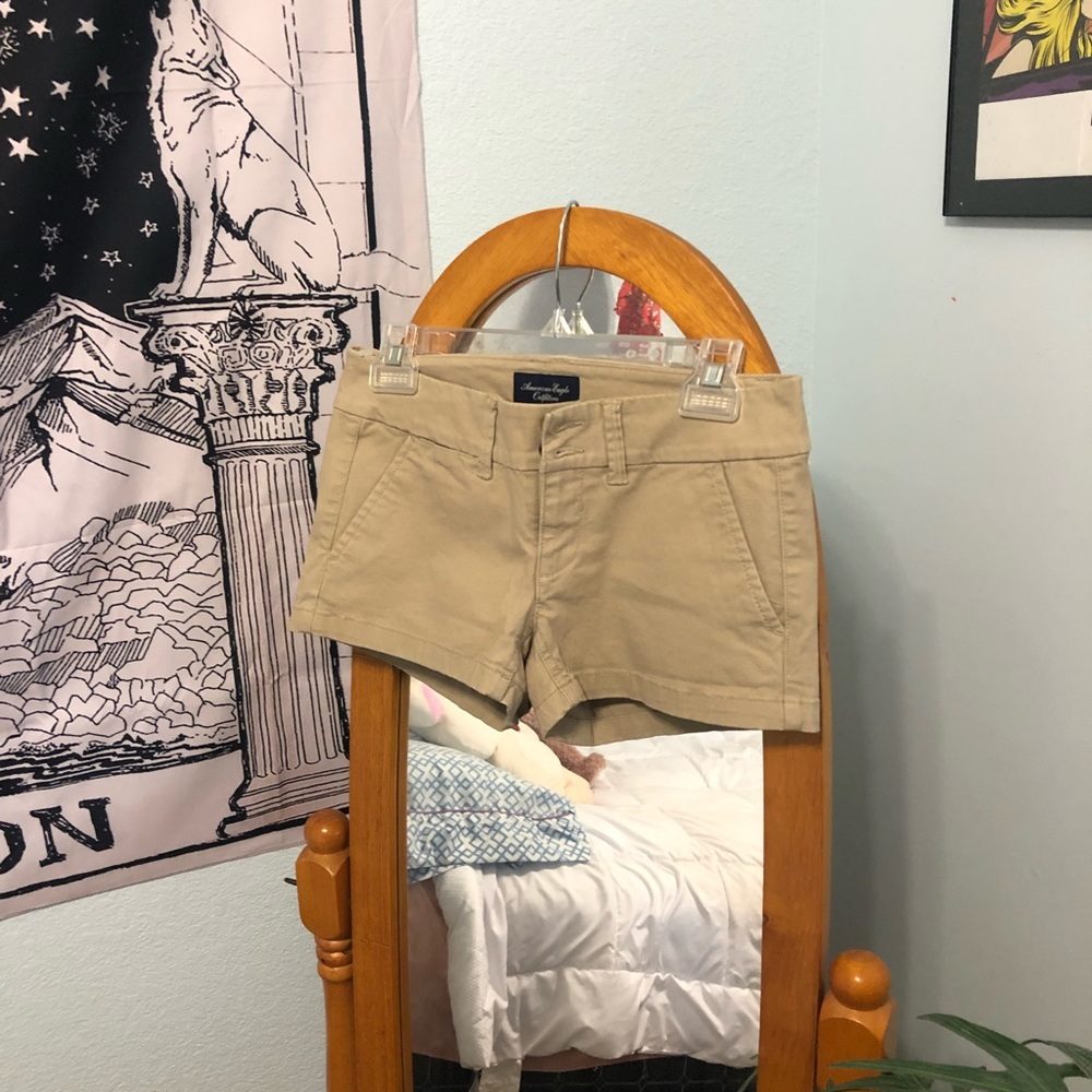 american eagle khaki shortie shorts
